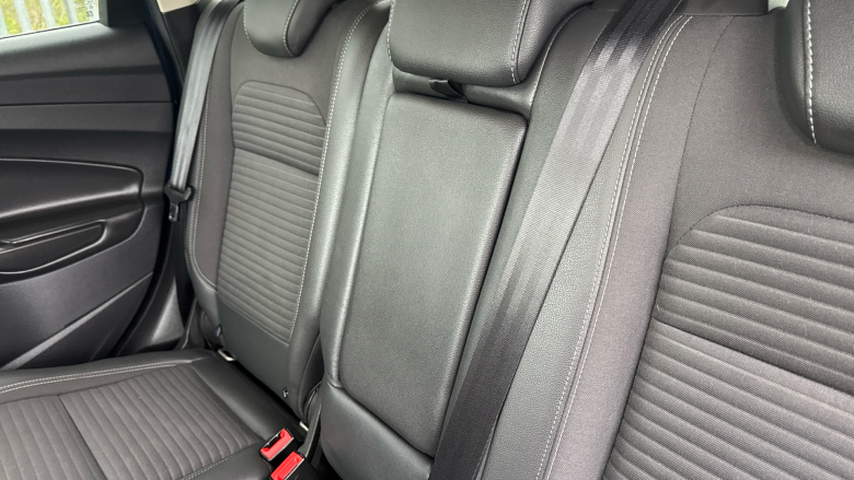 Ford Kuga 2.0 TDCi Titanium Edition 5dr 2WD Diesel Estate